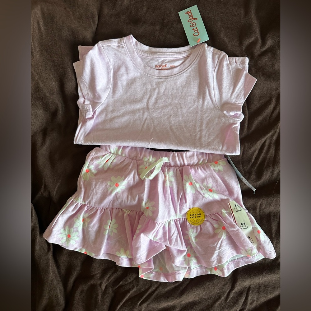 Cat & Jack XS 4/5 set of skort and tee shirt